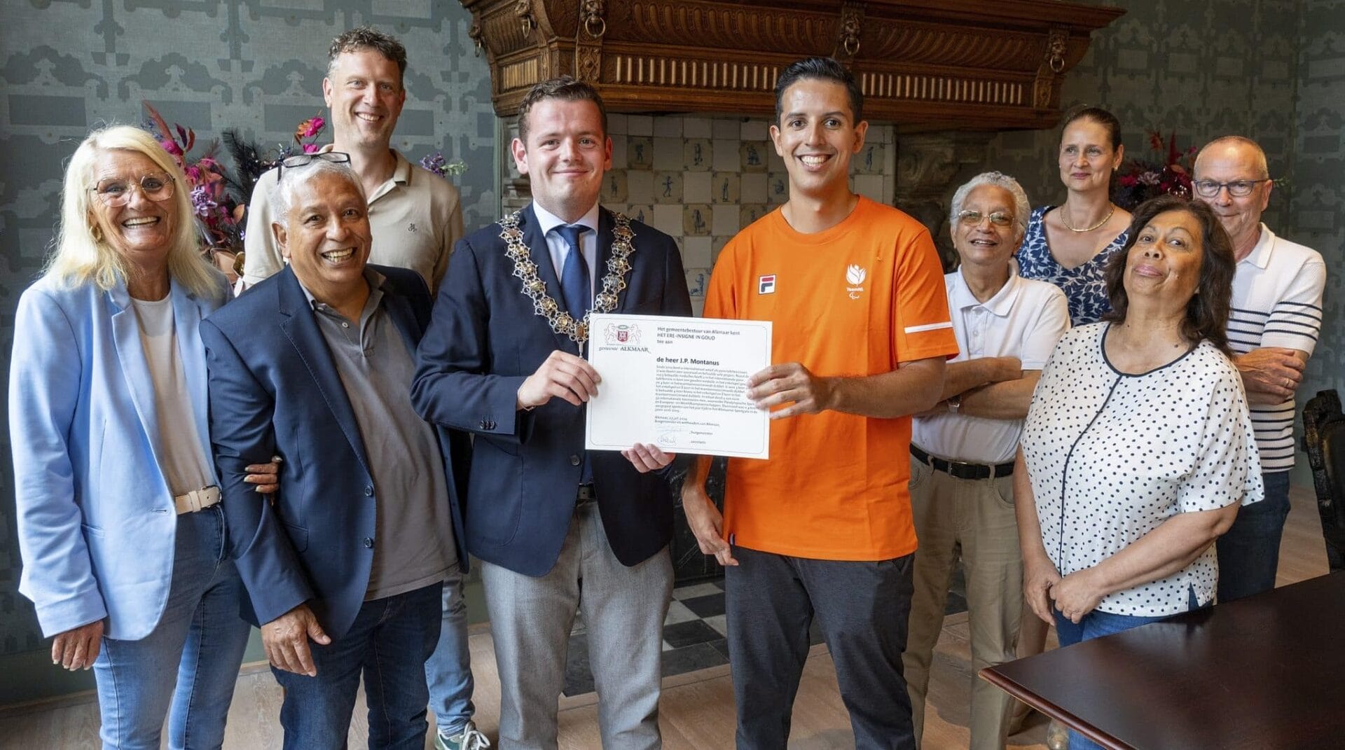 Ere-insigne voor Jean Paul Montanus