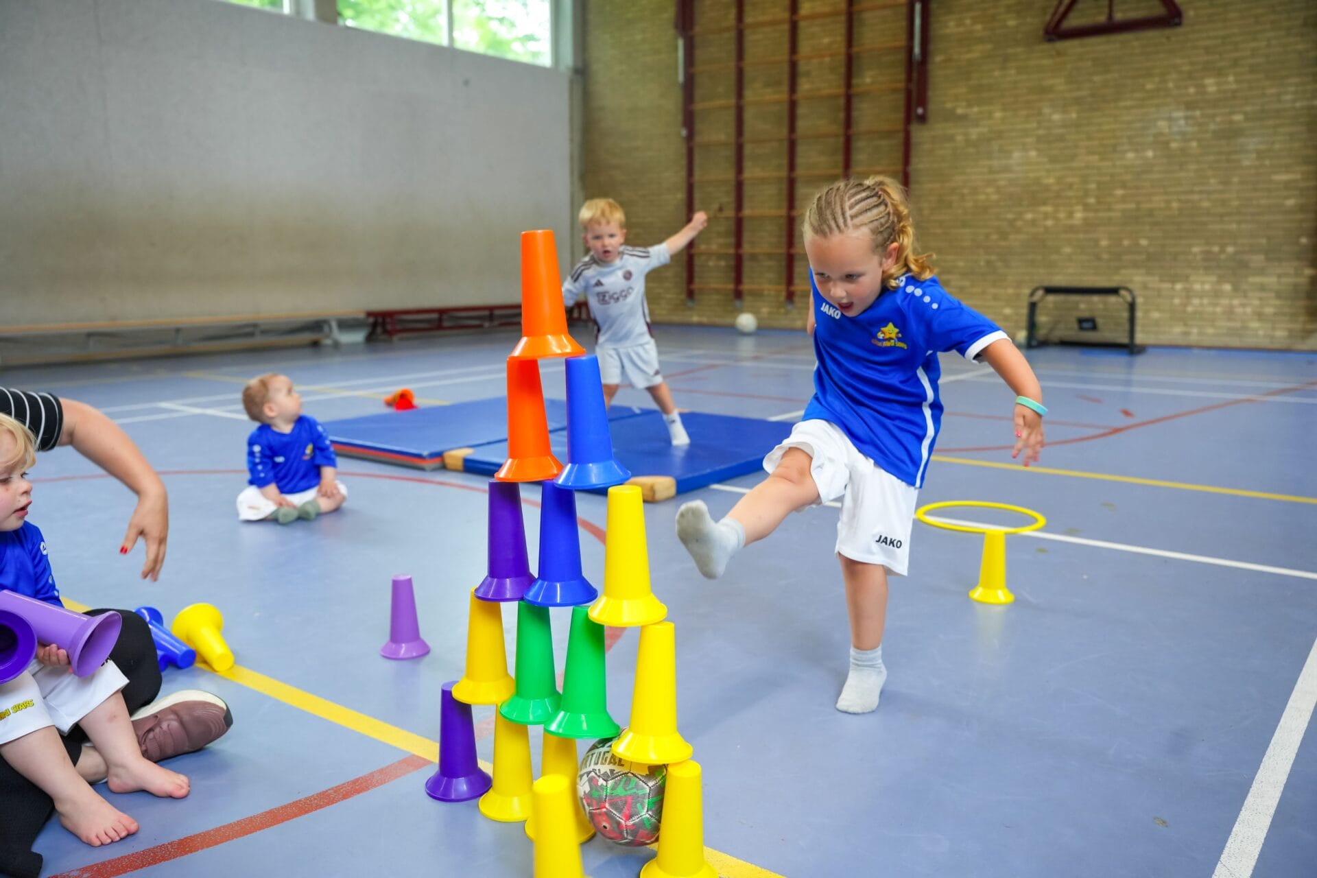 Nieuwe voetbalschool voor de allerjongste kinderen