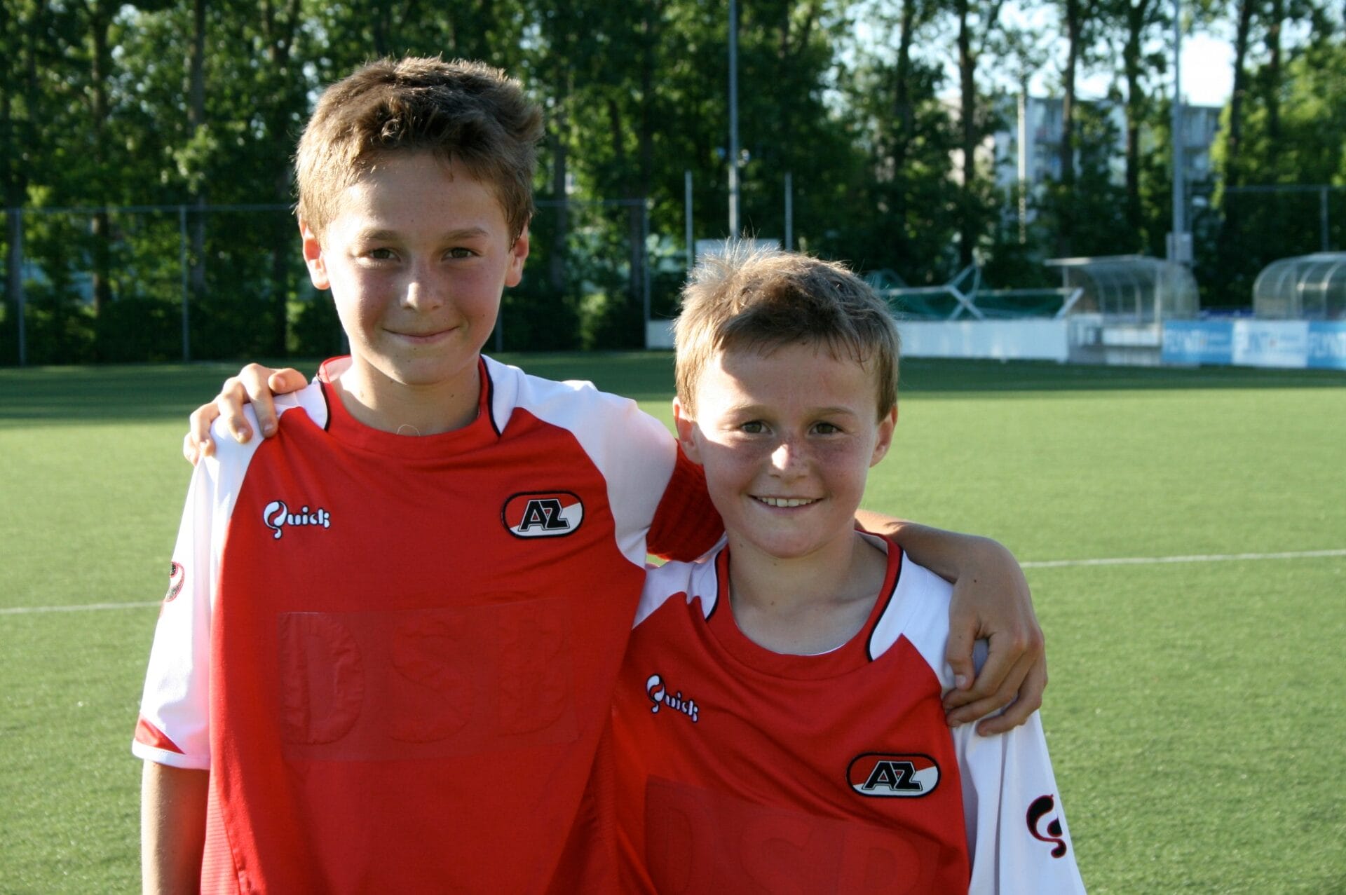 Koopmeiners-broers komen met jeugdboeken