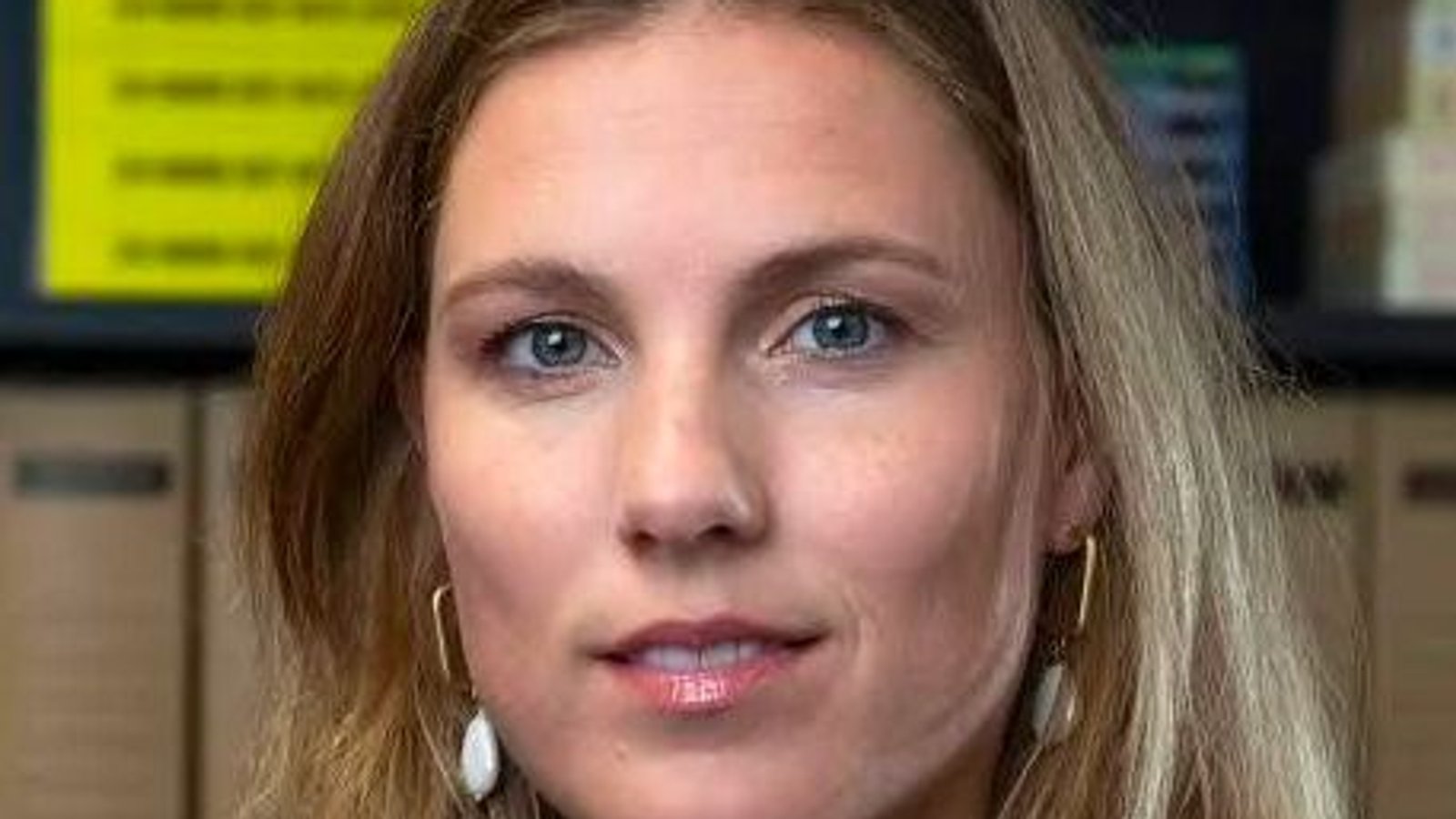 Kelly de Vries / Spraakmakers (Serie) - De Alkenaer