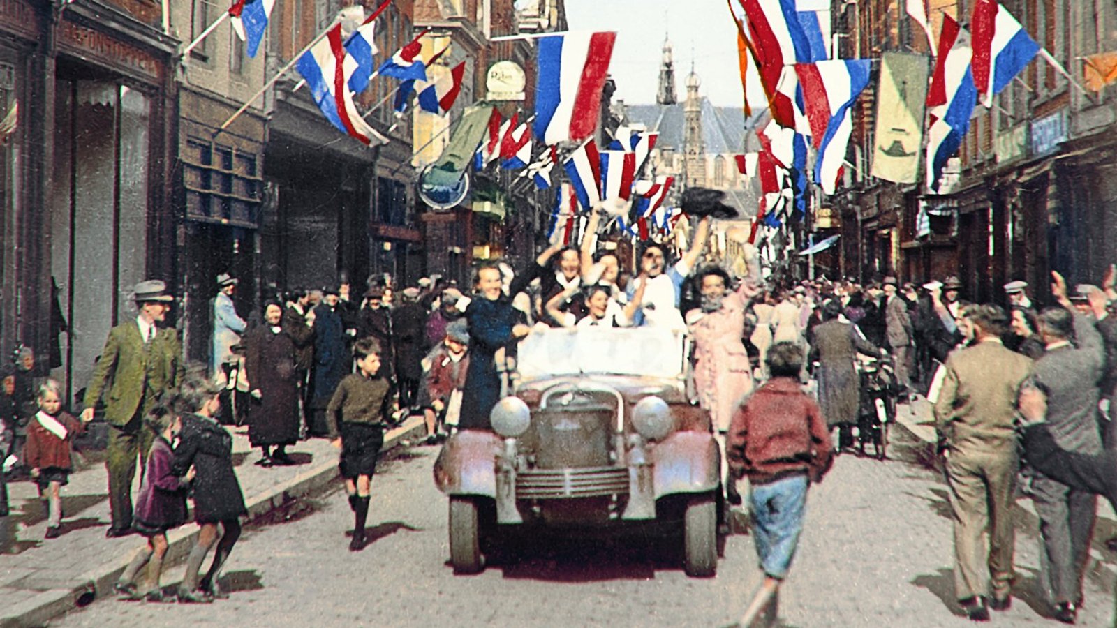 langestraat 1945_color (1).jpg