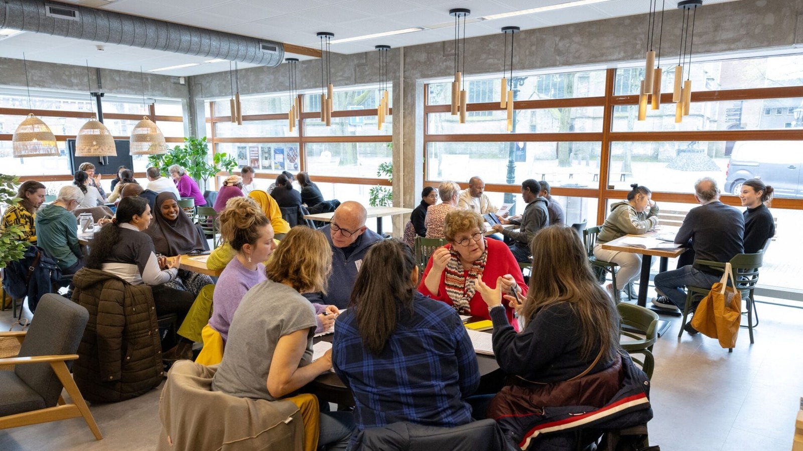Taalcafe-in-de-bibliotheek-in-Alkmaar-Centrum.jpg