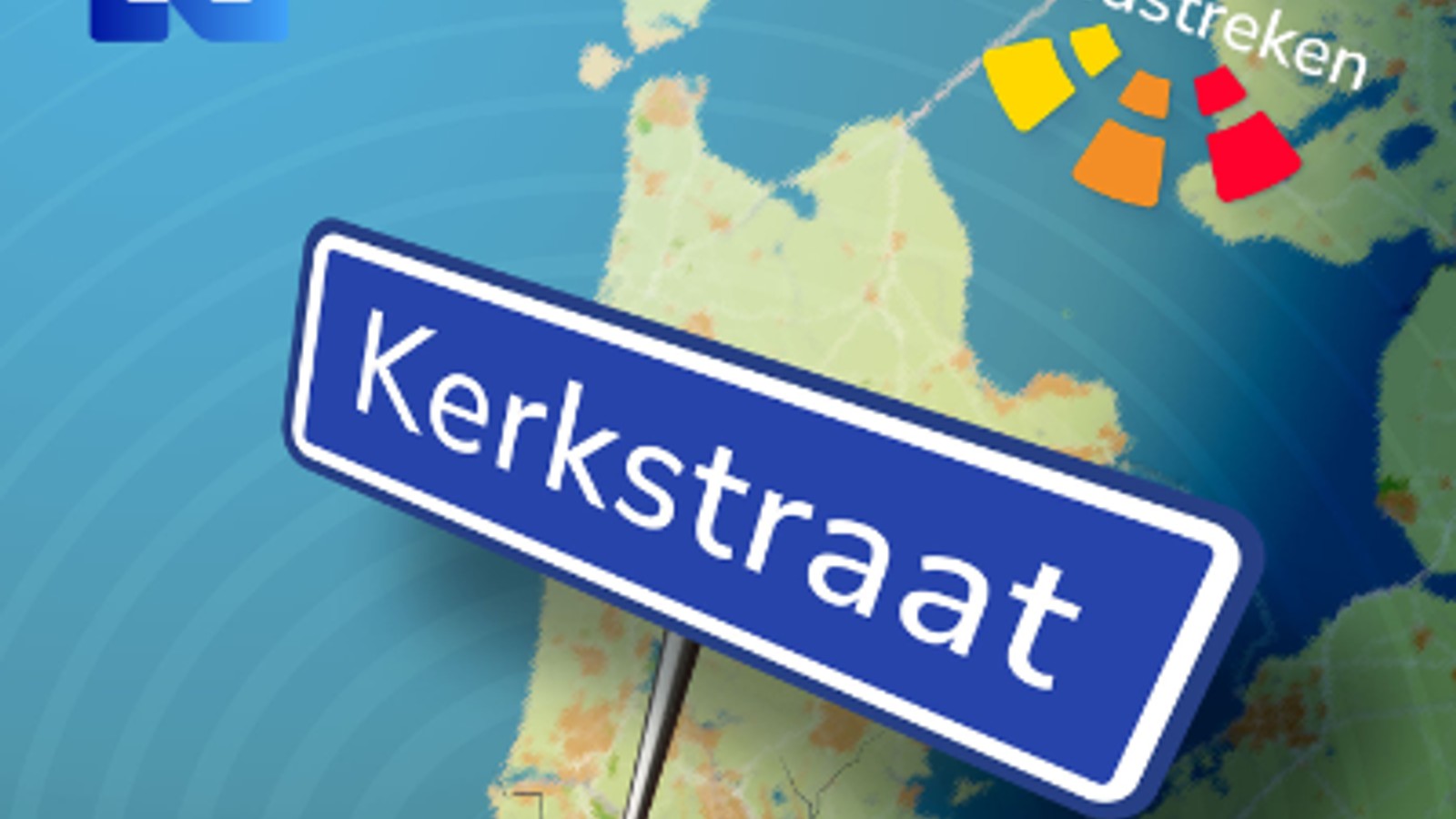 Blauwe straatnaambord met tekst 'Kerkstraat' op kaartachtergrond van Noord-Holland met gekleurde symbolen